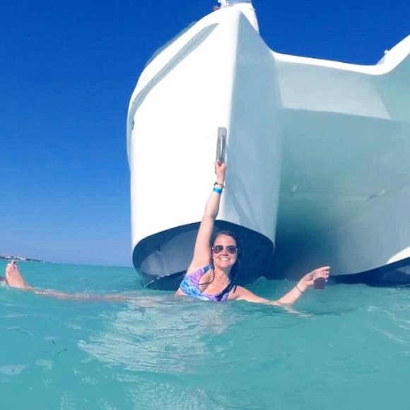 Meet your Posher, Madeleine - Picture 1 of 1